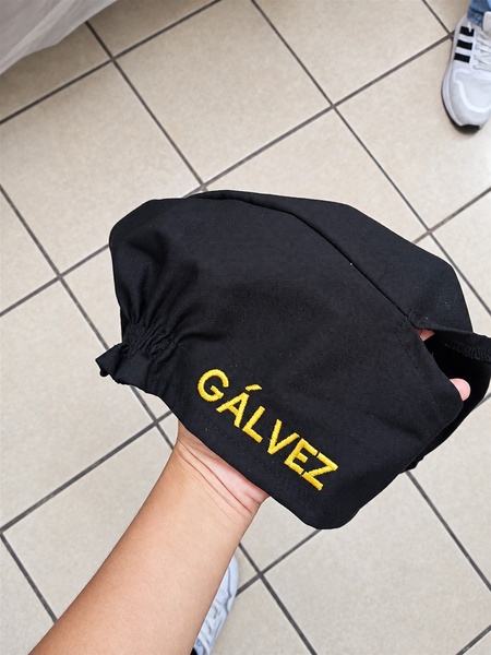 Gorra bordada personalizada